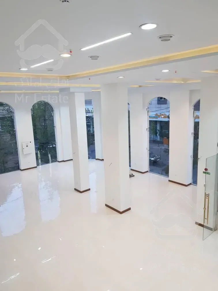 فروش مغازه اندرزگو 580  متر شیک