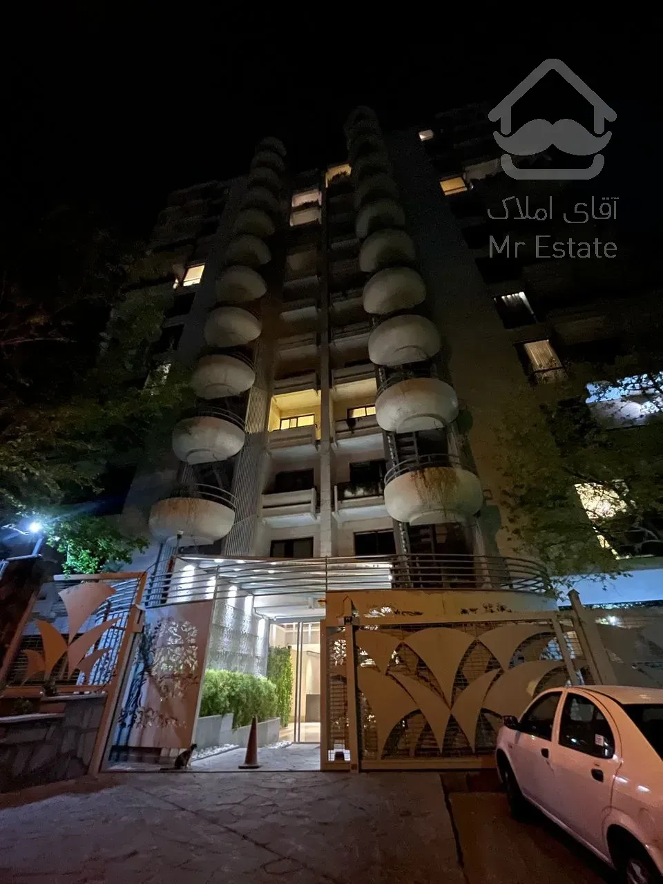 نیاوران ۲۳۰ متر ۳خواب