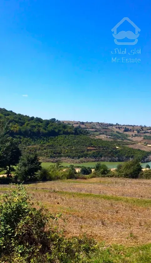 زمین با چشم انداز سد و کوه/ منطقه باصفا/ آینده دار