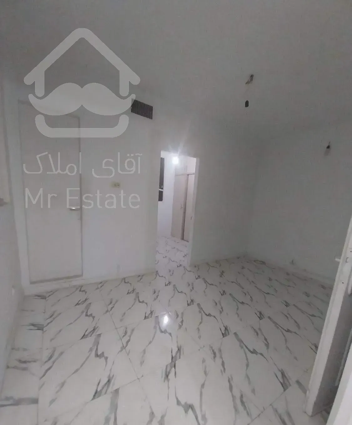 واحد۴۰ متری نزدیک مترو کمیل