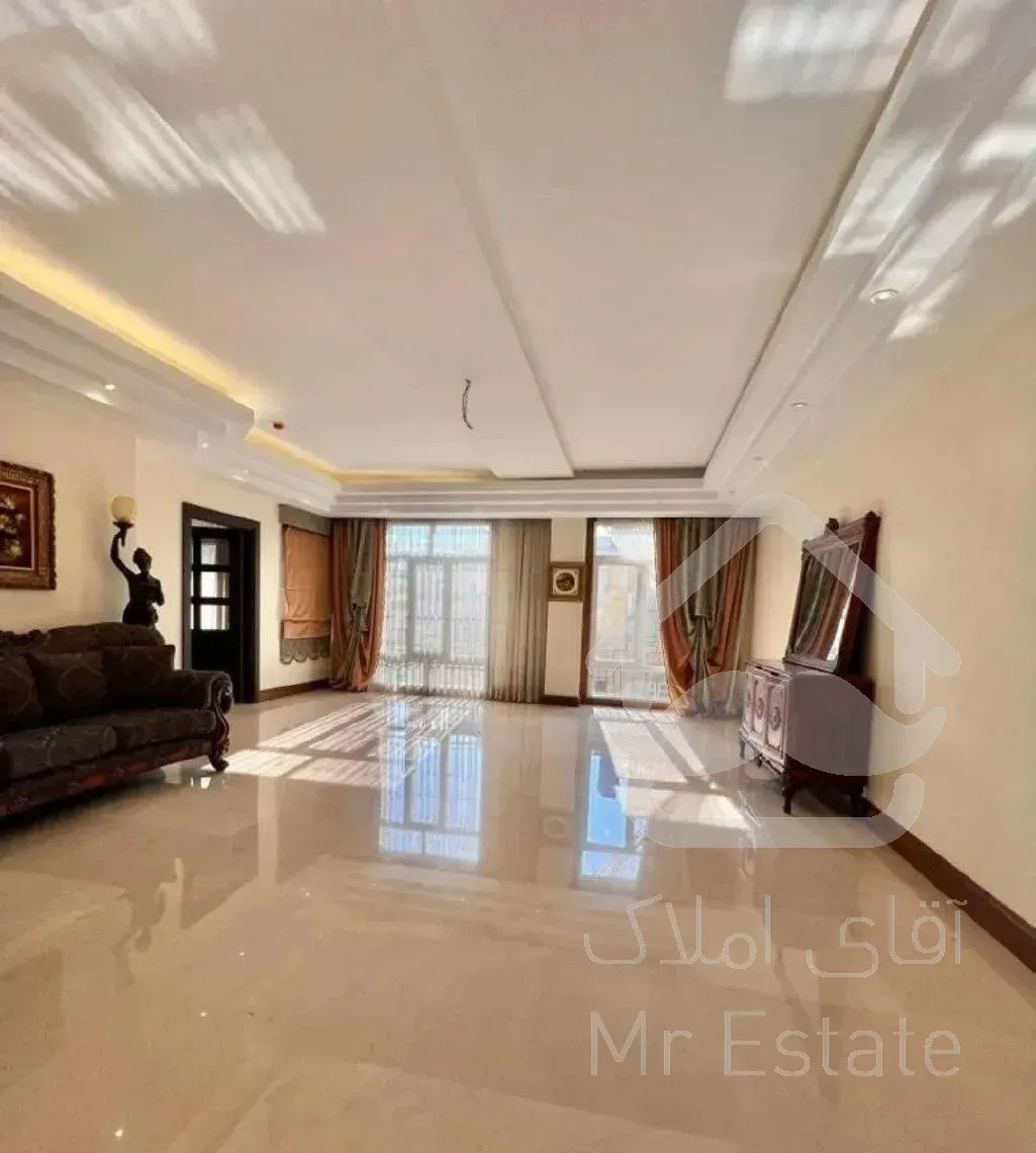 تک واحدی محسنیان/۲۵۵ متری/بدون پاسیو