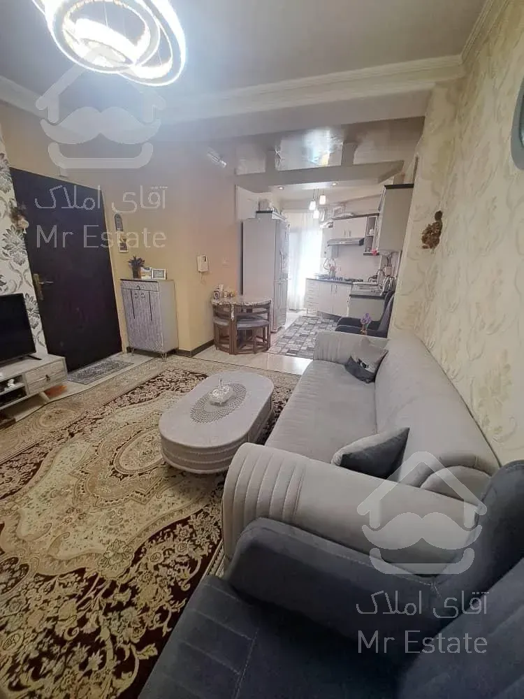 ۴۳متر/خوش نقشه/اسانسور/نزدیک خیابان ولیعصر