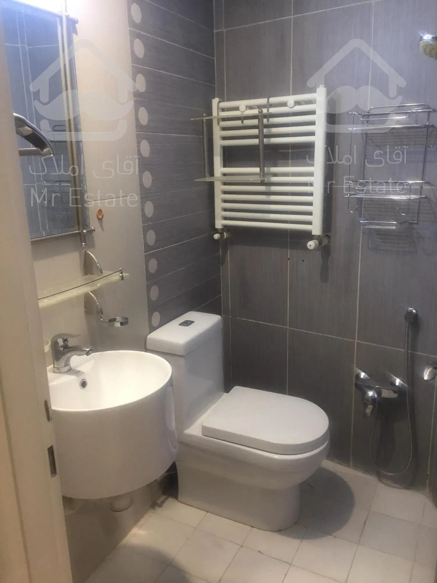 آپارتمان ۱۸۰ متری۳ خواب