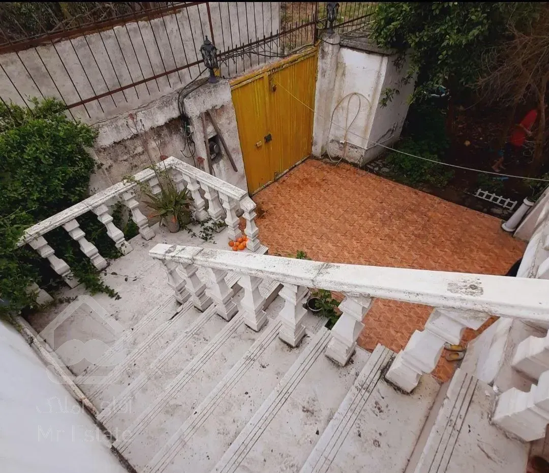 ویلا دو طبقه هر طبقه۵۰ متر،اوایل محل ، مدارک کامل