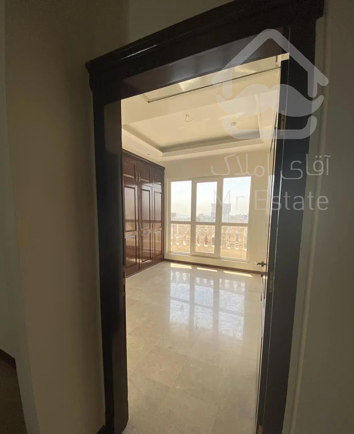 ٢٢٠ متر شمال اندرزگو/فرنیش/نئو کلاسیک/طبقه٧