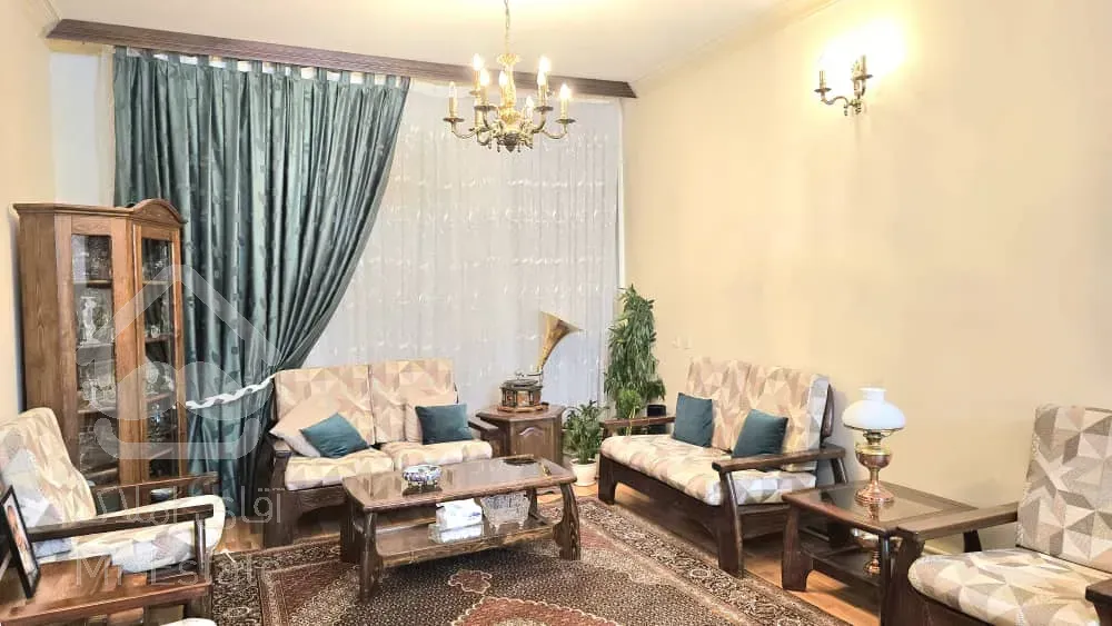 ملک ۲۰۰متری شهرک راه اهن