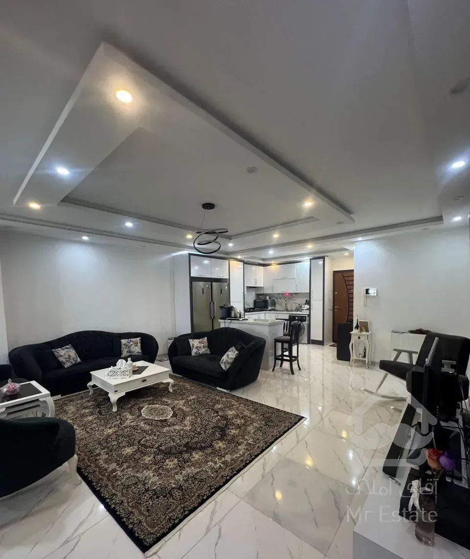 فروش واحد ۹۵ متری فول در خیابان ورزش