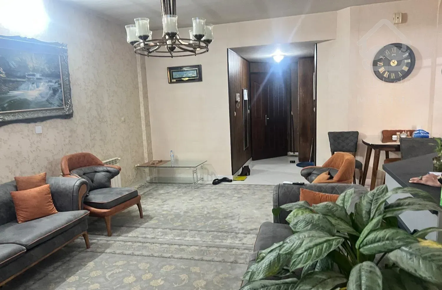 ۹۱ متر هاشمیه مجتمع شهر ارا