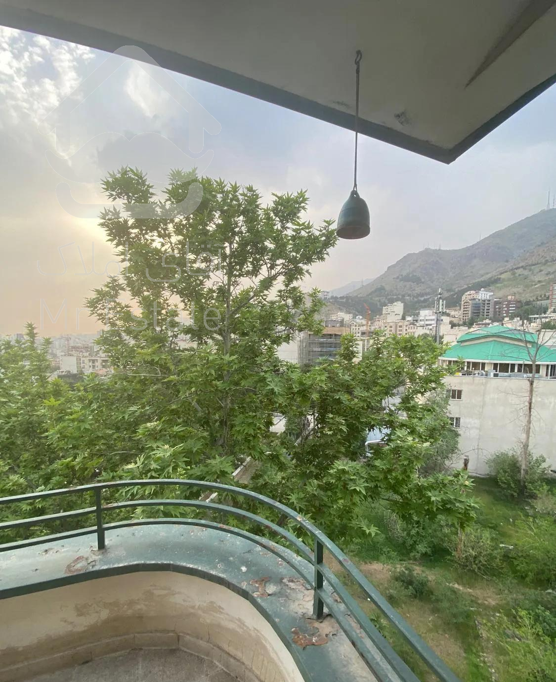 ۲۳۰ متر با اصالت نیاوران بر فراز آسمان