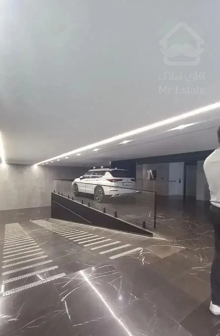 آپارتمان ۳۳۰ متری مدرن صفر در سجاد