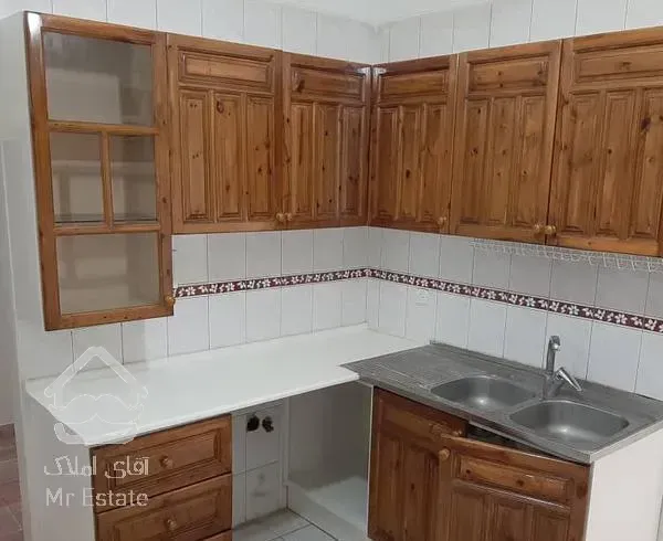 آپارتمان ۹۰متری ۲ خوابه واقع در خیابان درختی