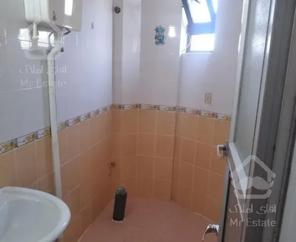 آپارتمان ۸۵ متری 1خوابه تمیز