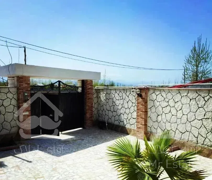 فروش ویلا۳۰۰متری با۱۷۰متربنا باسند۶دانگ