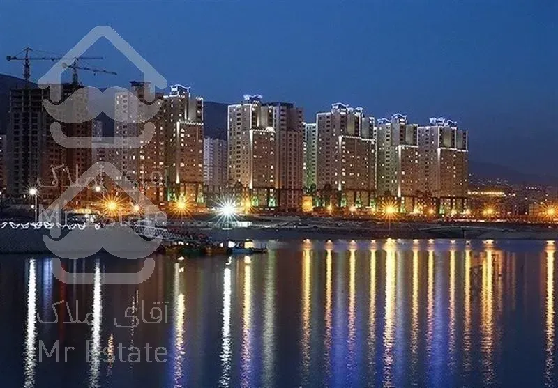 خانه کلنگی ۳۰۰ متری دو نبش شهرک راه آهن