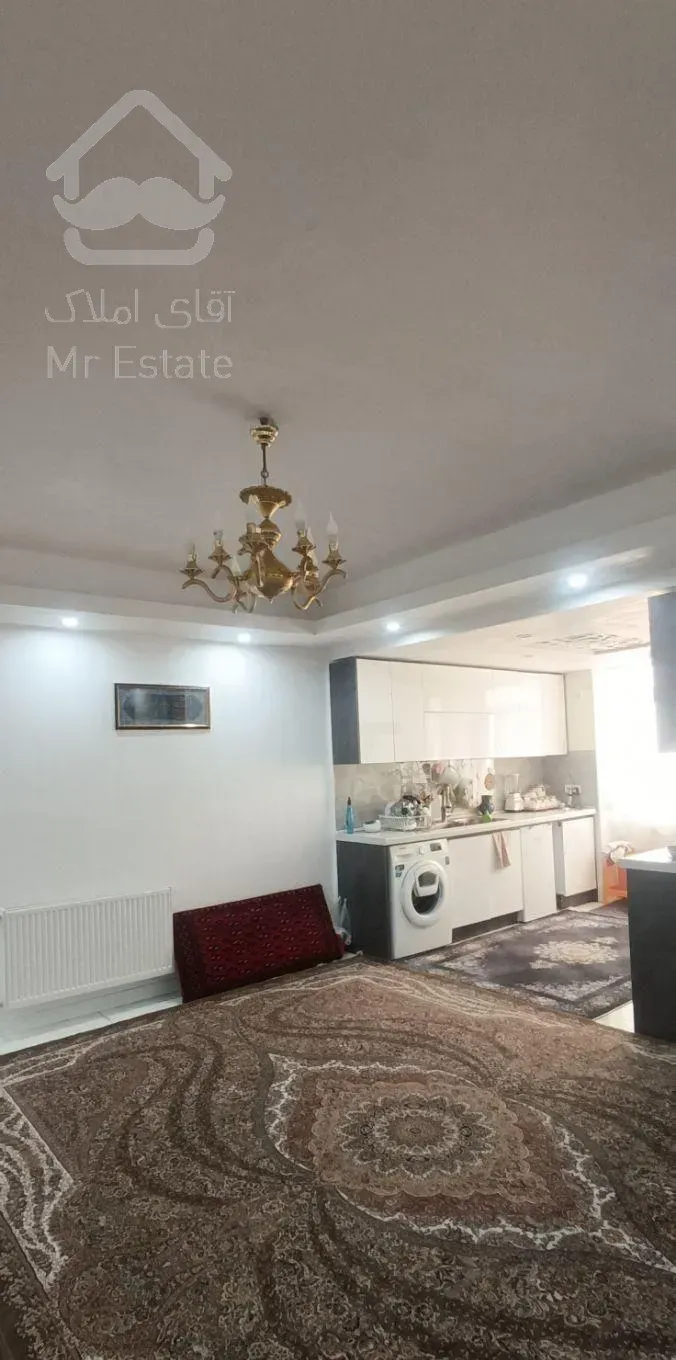 ۸۶ مِتر / سی متری جی / فول امکانات / خوش نقشه