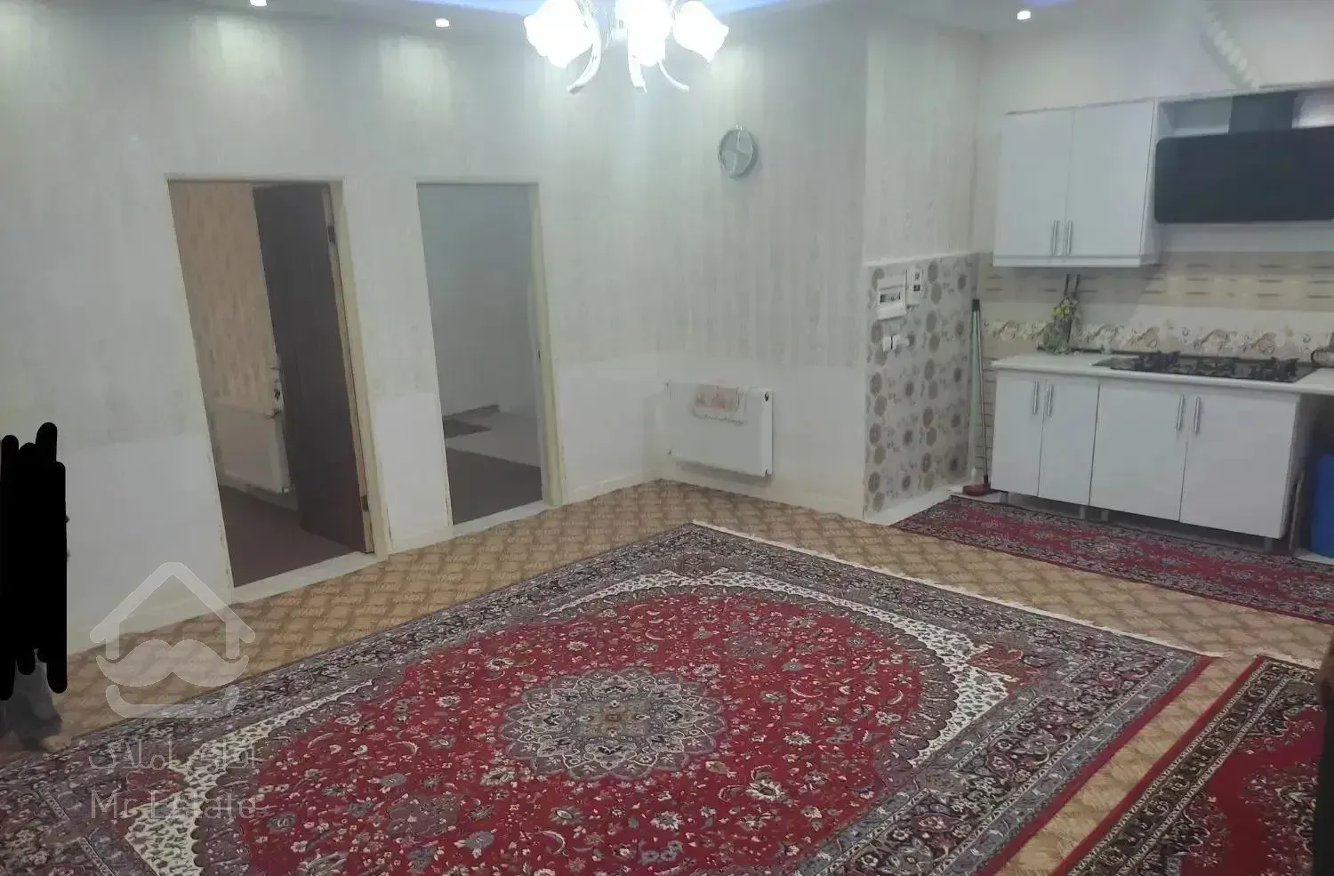 واحد همکف ۹۰ متر،دوخواب.پارکینگ،راه جدا