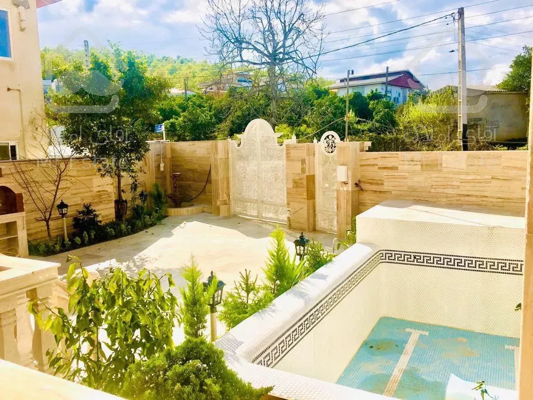 فروش ویلا ۲۷۰متری