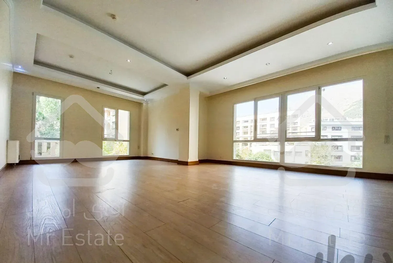 ۱۹۰متر/افتخاری/۳خواب/هتلینگ/۳تراس