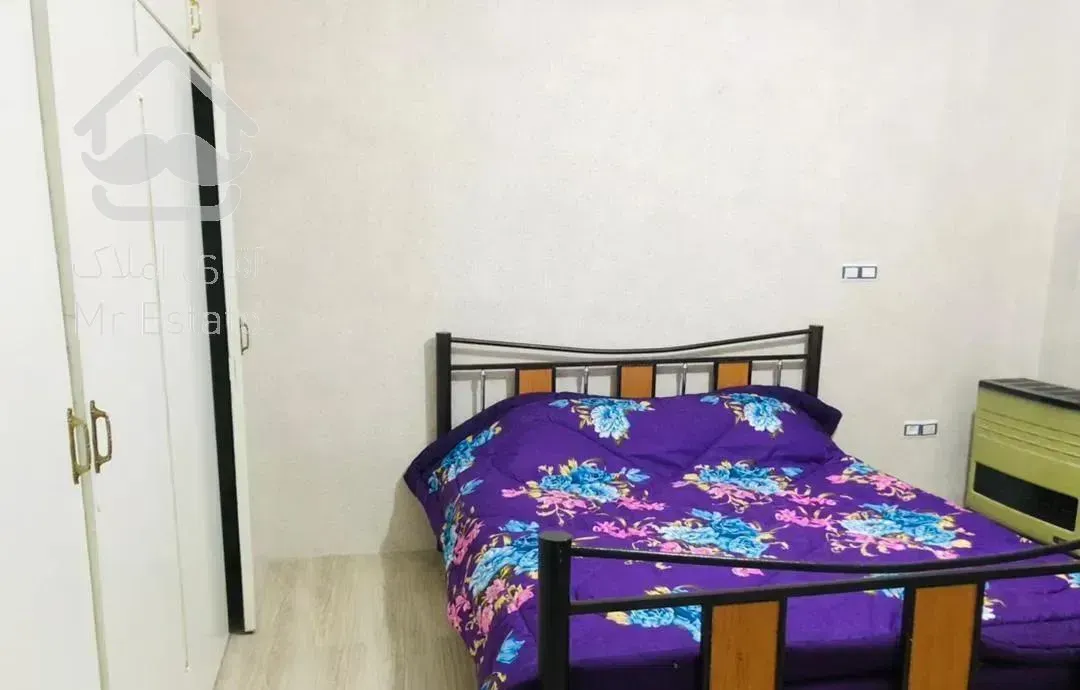 دارای جای پارک ماشین     کولر اسپلیت