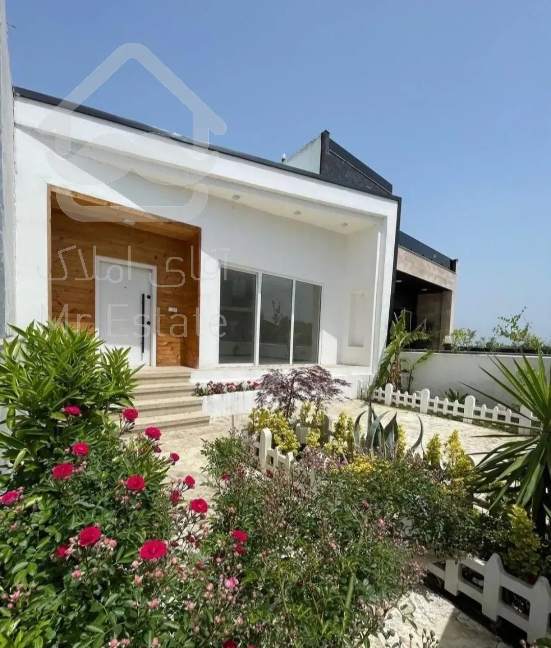 ویلامدرن۱۸۰زمین/۸۵بنا/۲خوابه/ویوجنگل/سنددارویوجنگل