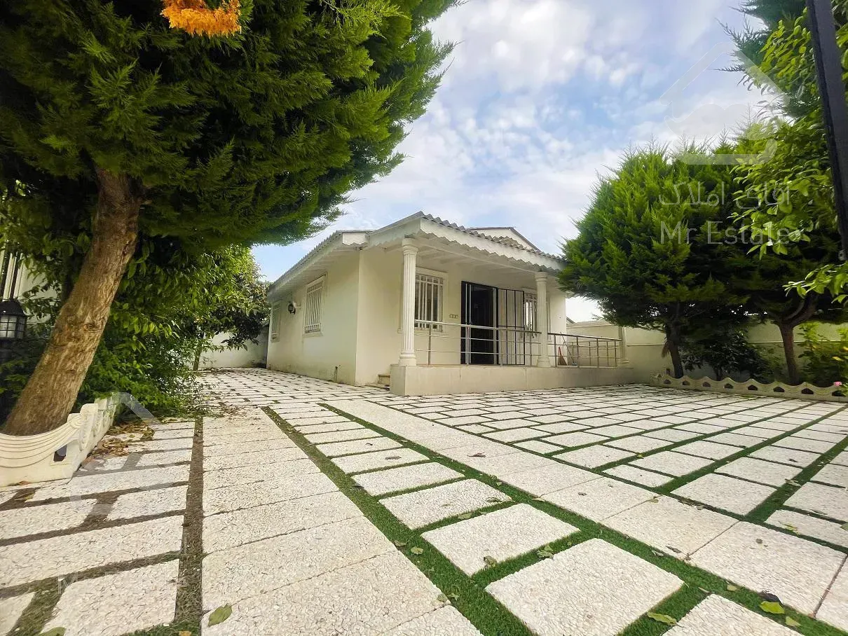 ویلا با سندتک برگ ۲۹۰متری زیباکنار