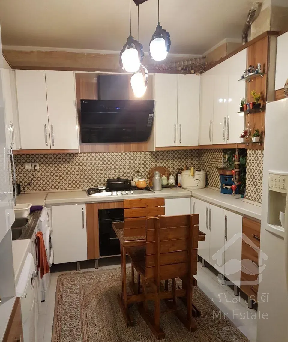 فروش آپارتمان ۹۸ متری ۲ خوابه طبقه ۲ در شیخ هادی