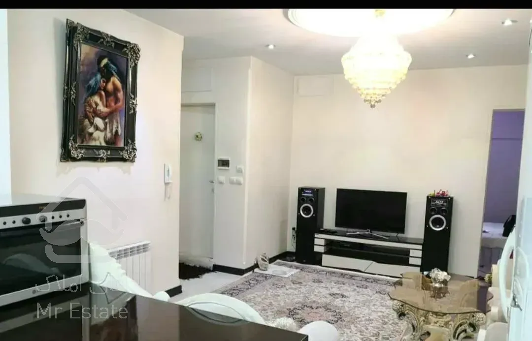 ۴۲ متر نزدیک مترو و اتوبان