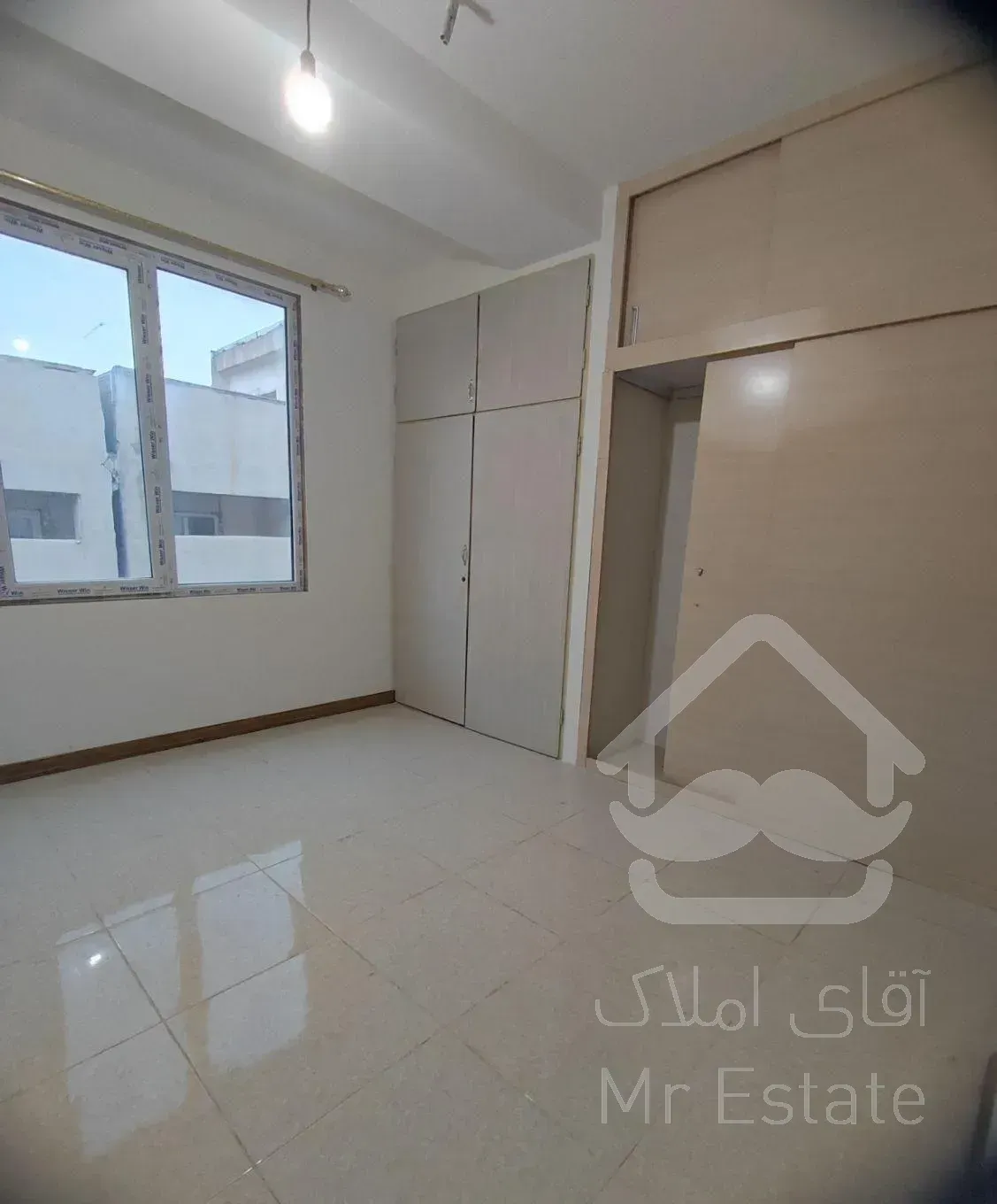 ۱۱۰ متری/شهرک شاهد/سند تک برگ/طبقه آخر