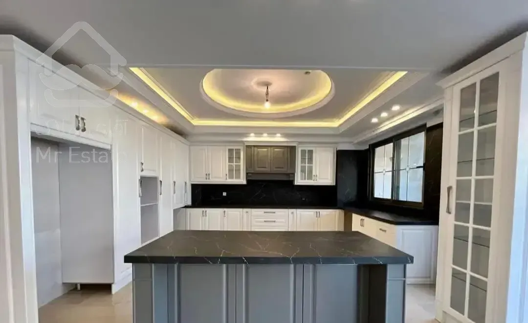 محمودیه ۱۷۰متر ۳خواب/۲پارکینگ/ویو ابدی/شخصی