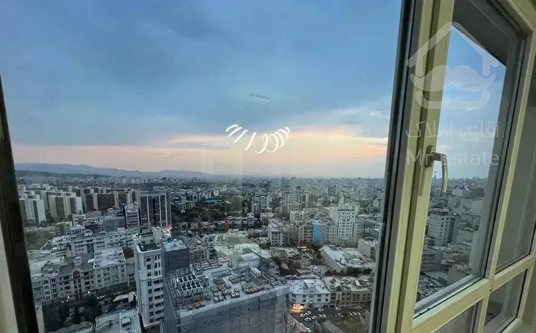 ۱۳۵متر ، برج باغ برند منطقه ،طبقه هفتم(آگهی حقیقی)