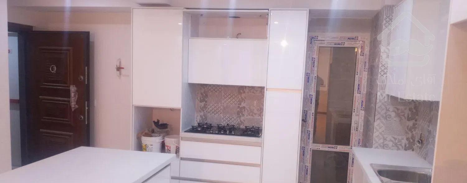 استخر تهرانپارس ، ۹۳ متر