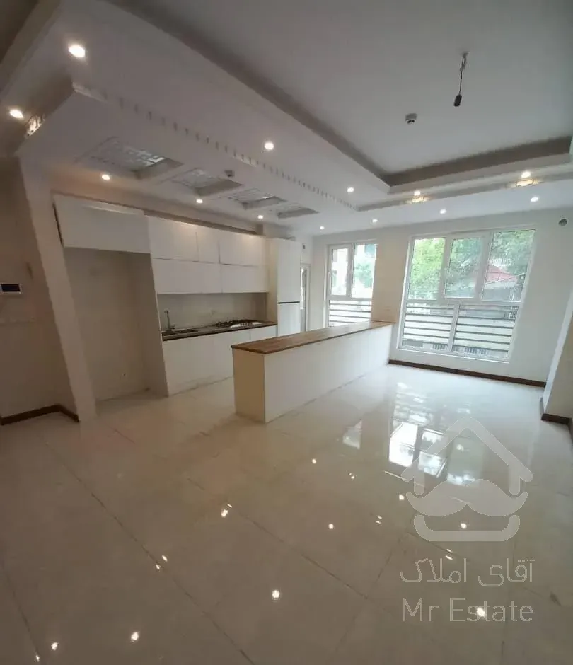 ۱۳۵ متر/فول امکانات/نوساز/تمام آفتابگیر