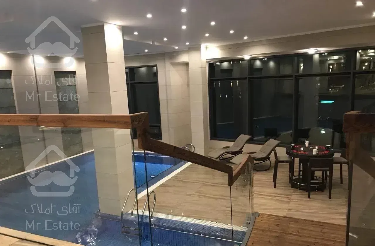 صاحبقرانیه220 متر