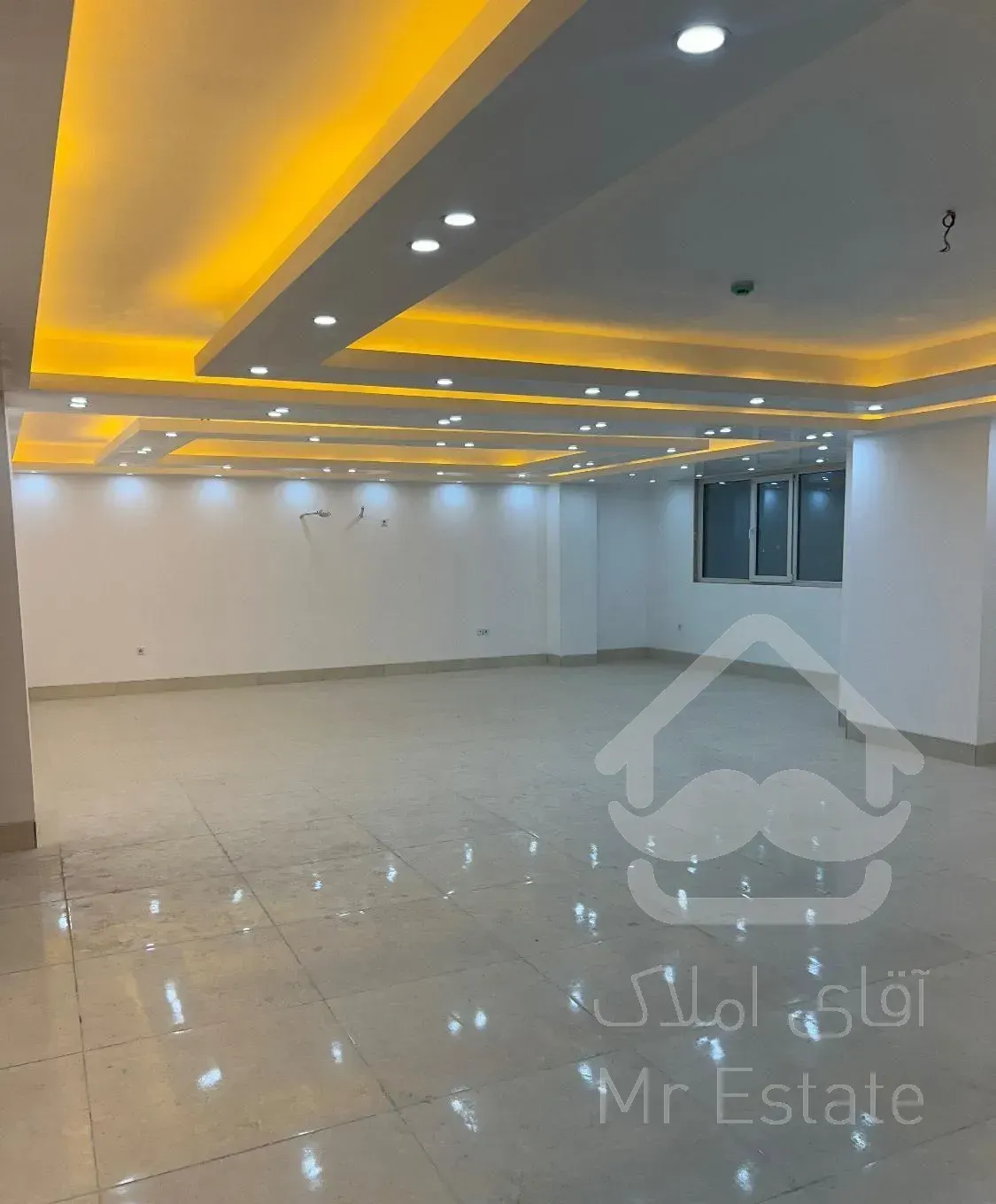 واحد ۲۴۰ متری ۲۲ بهمن/کوثر