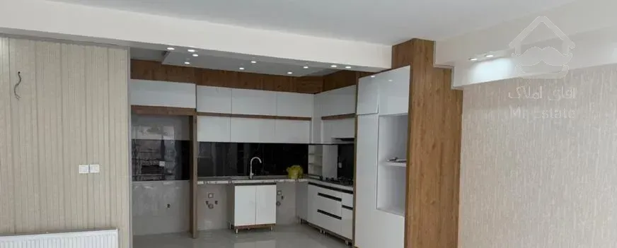 ۱۲۰متر۲خواب ۱۰سال بازسازی شده فوق شیک خ حمزه جنوبی