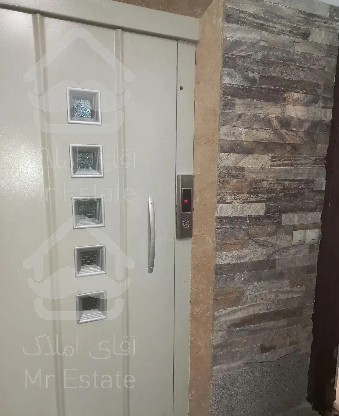 ۵۵ متر شمس اباد بلوار بیژن مناسب خانواده و مجرد