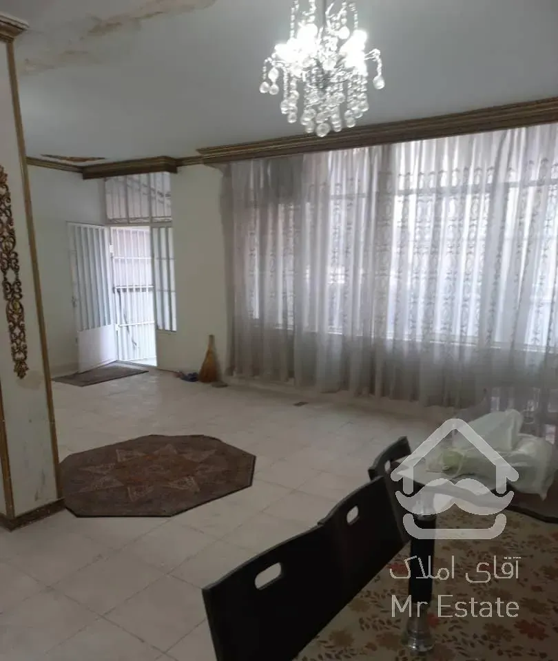 ویلا ۱۲۰ متری در عظیمیه با ۸۰ متر بنا