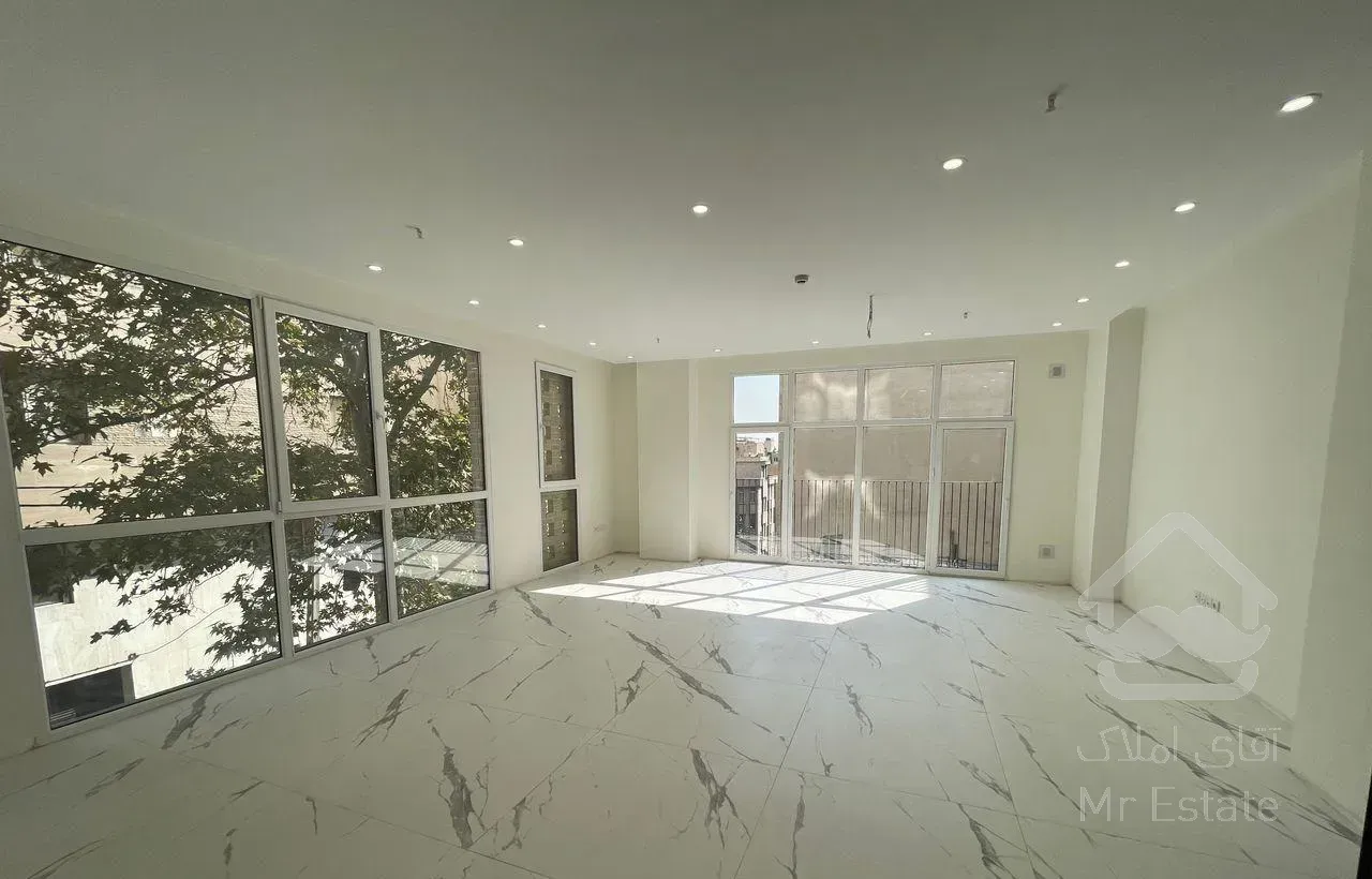 فروش آپارتمان ۱۴۰ متر ویو باغ سفارت