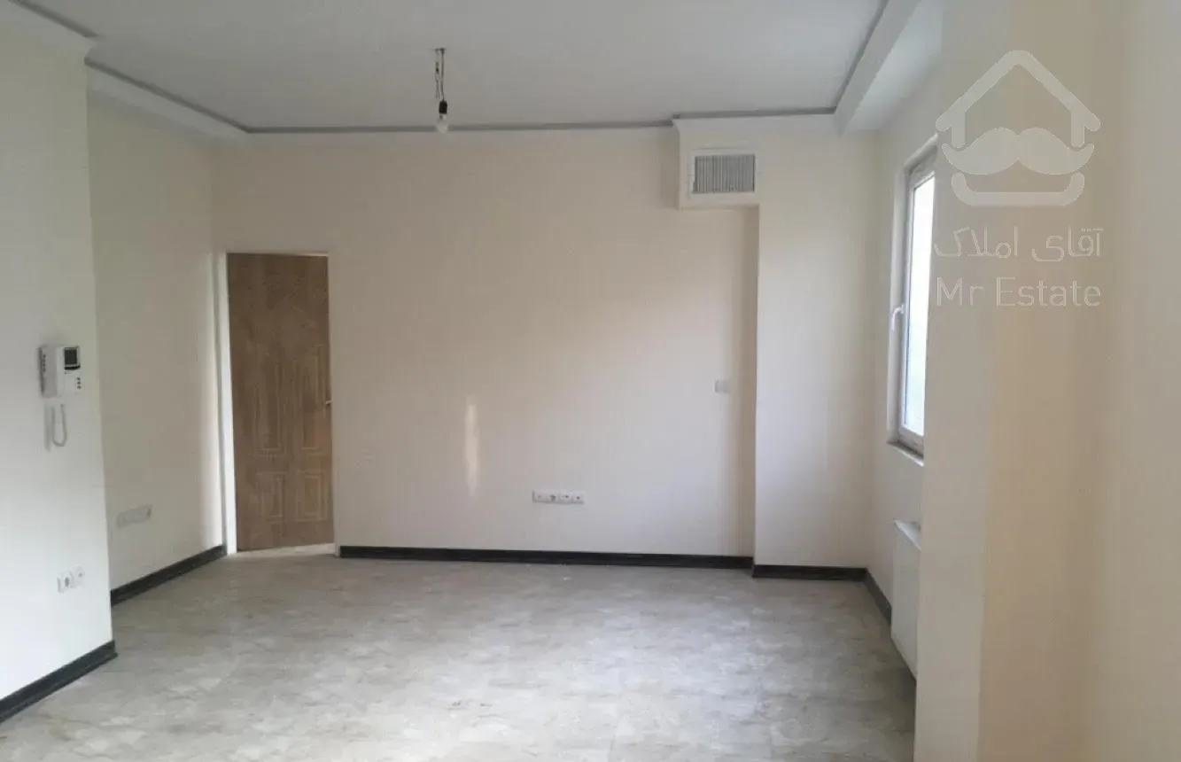 ۴۳ متری با پارکینگ سندی در جمهوری جمالزاده