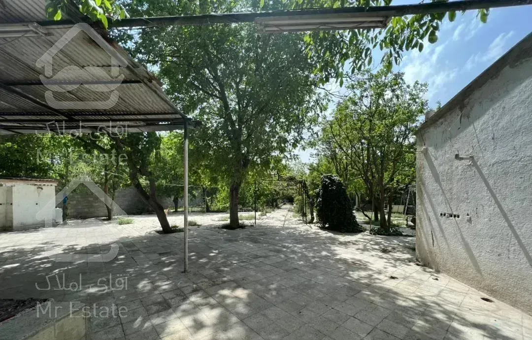 باغ ۲۱۰۰ متری با بنای ۵۰۰ متری