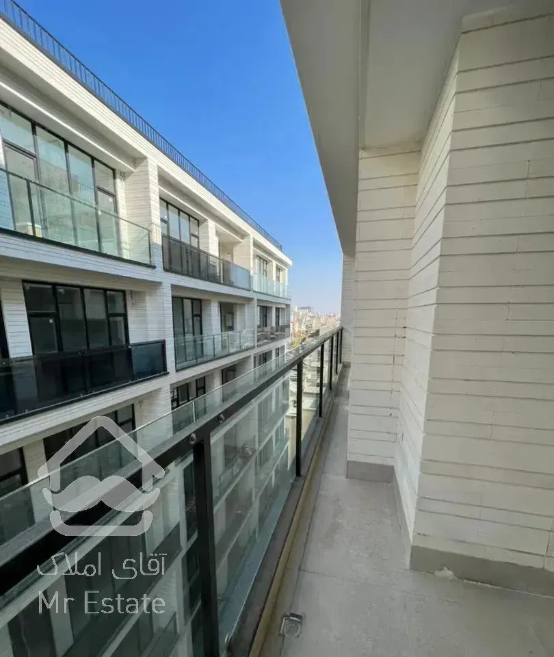 ۹۰متر در عمارت مجلل رویال پالاس