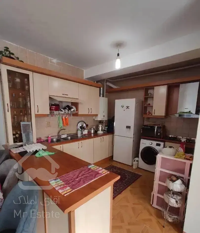 فروش واحد ۹۳ متری روبه رو شهرک اسحاقی