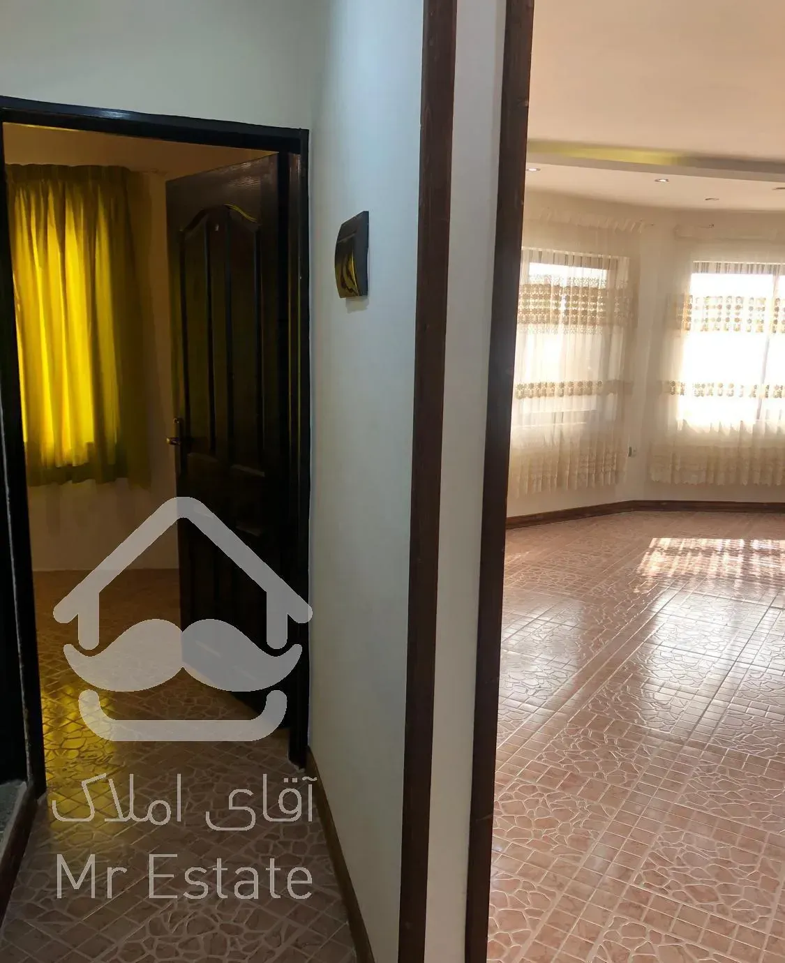 ۹۲ متر واحد آپارتمانی واقع در خیابان کشاورز، نور