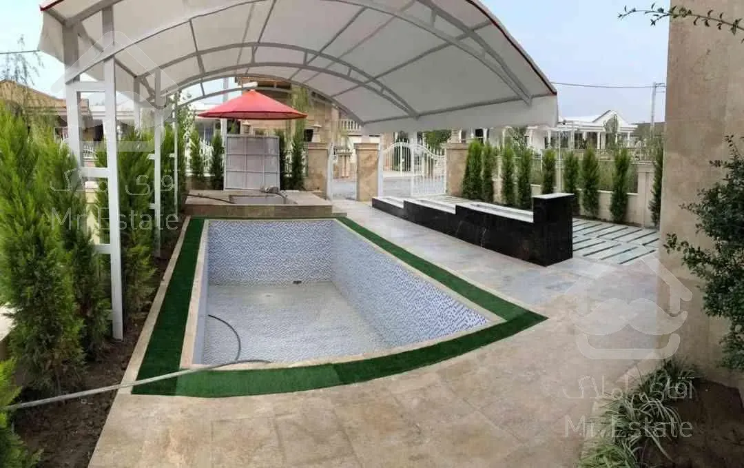 فروش ویلا ۳۰۰متری