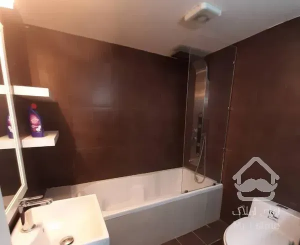 نیاوران١٣٠متر ٣خواب ویو شهر بازسازی مدرن