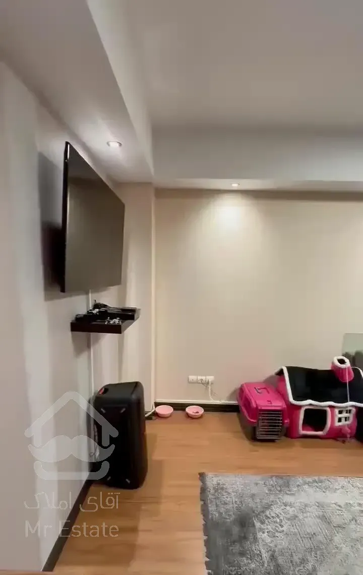 ۵۴ متر آجودانیه