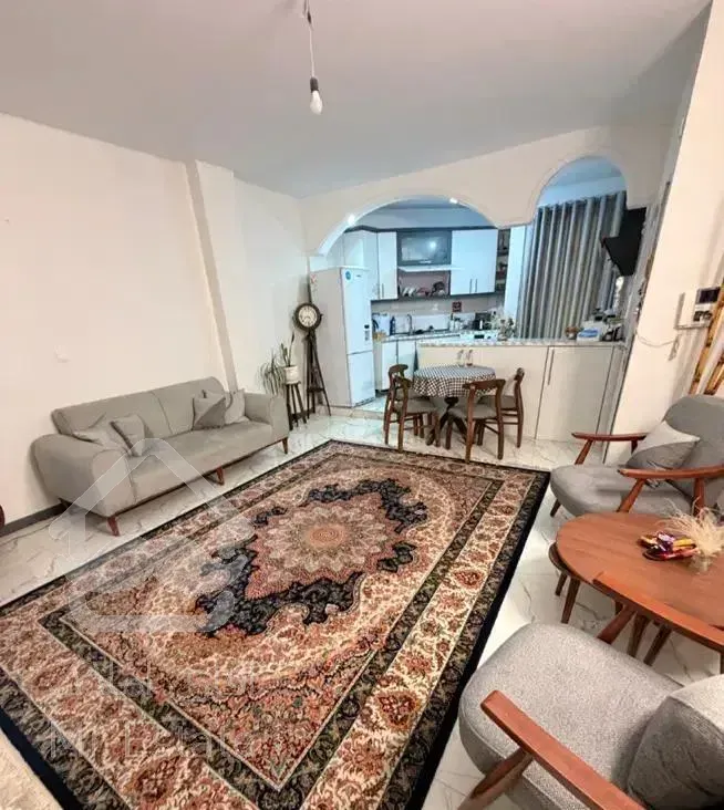 ۷۰متر/تاپ لوکیشن چهارباغ شرقی/دوخواب/پارکینگ باکس