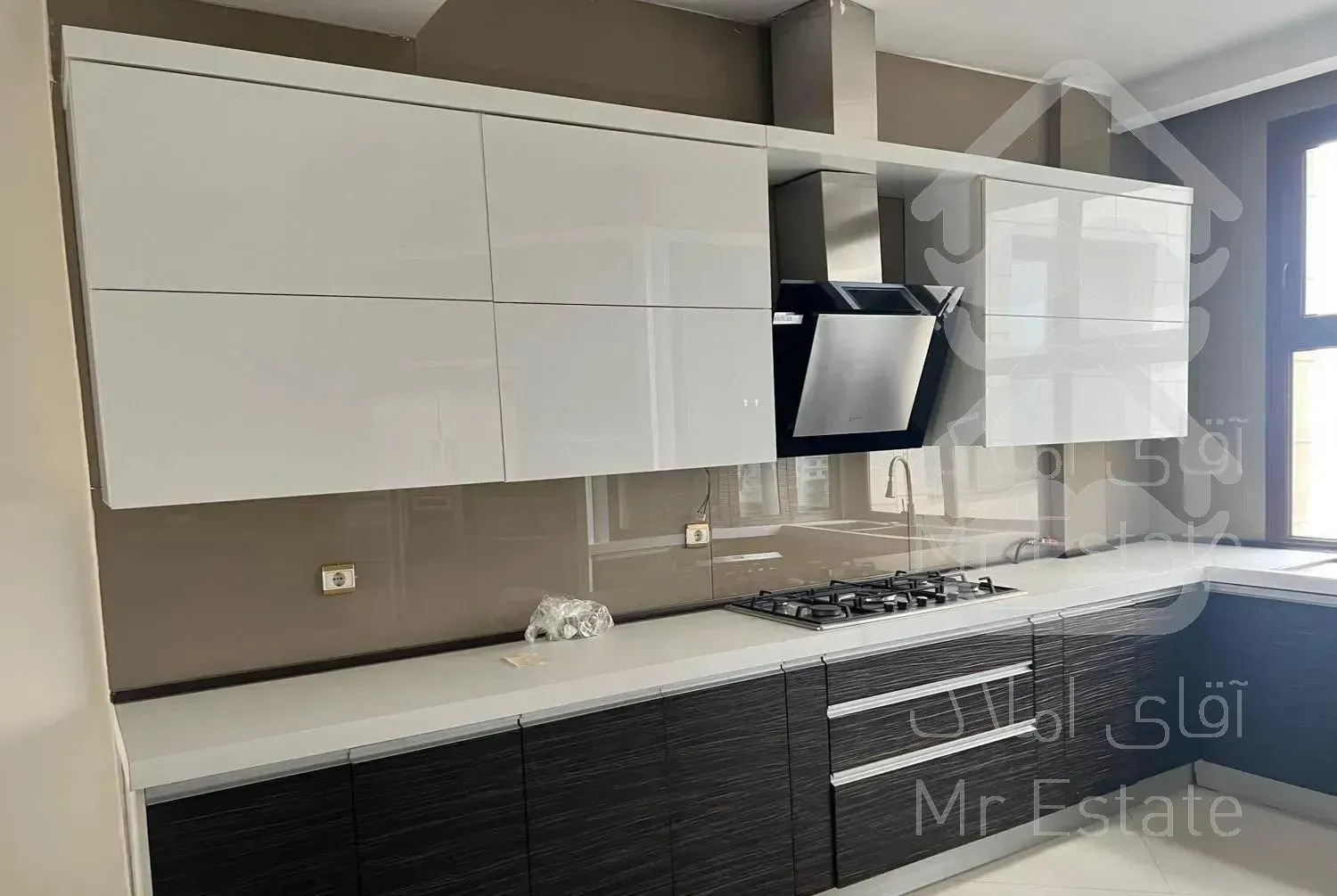 118متر*مدرن*کوهسار*فول*سندشخص