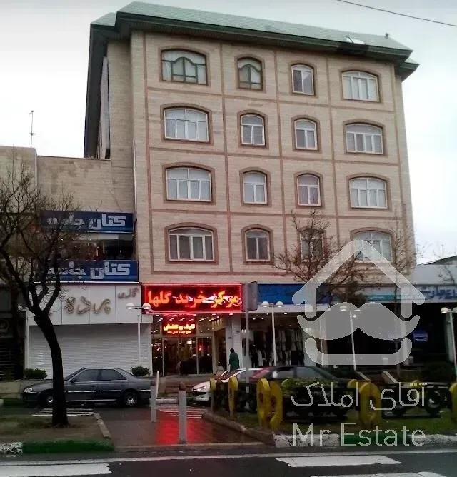 ۱۴ متر مغازه بر خیابان اصلی