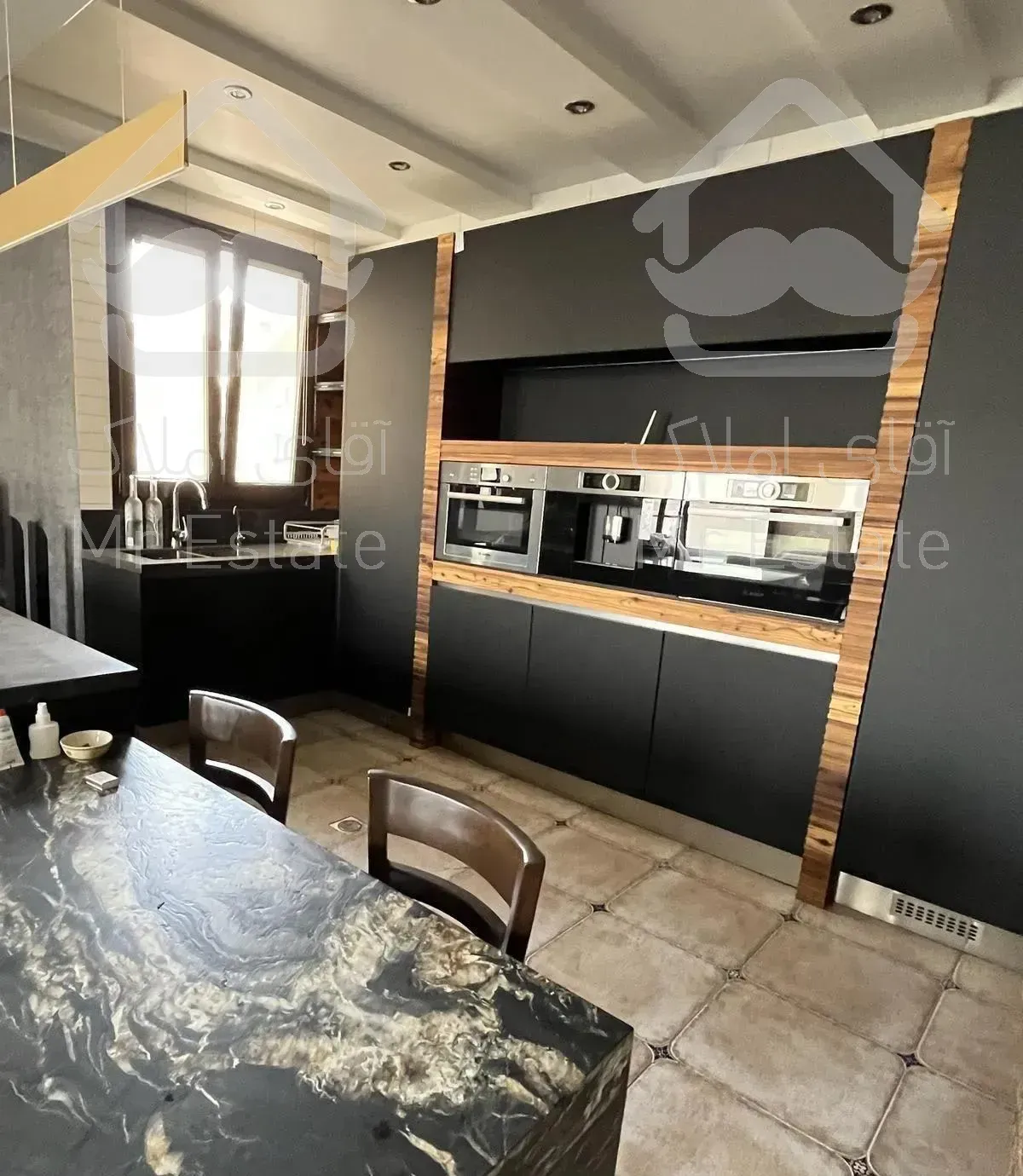 منزل۳۷۰ متری،۳طبقه،صفر،میدان امام علی